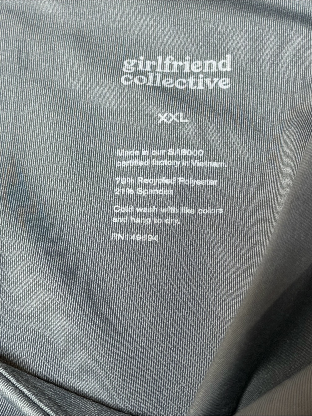 Girlfriend Collective Capri Length Performance Leggings in Dusty Teal XXL - Picture 5 of 6
